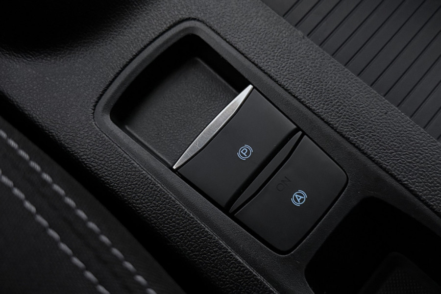 Ford FOCUS Wagon 1.0 EcoBoost Hybrid Titanium X Business (STUUR-/STOELVERWARMING, TREKHAAK, CAMERA, NAVI, DIGITALE COCKPIT)