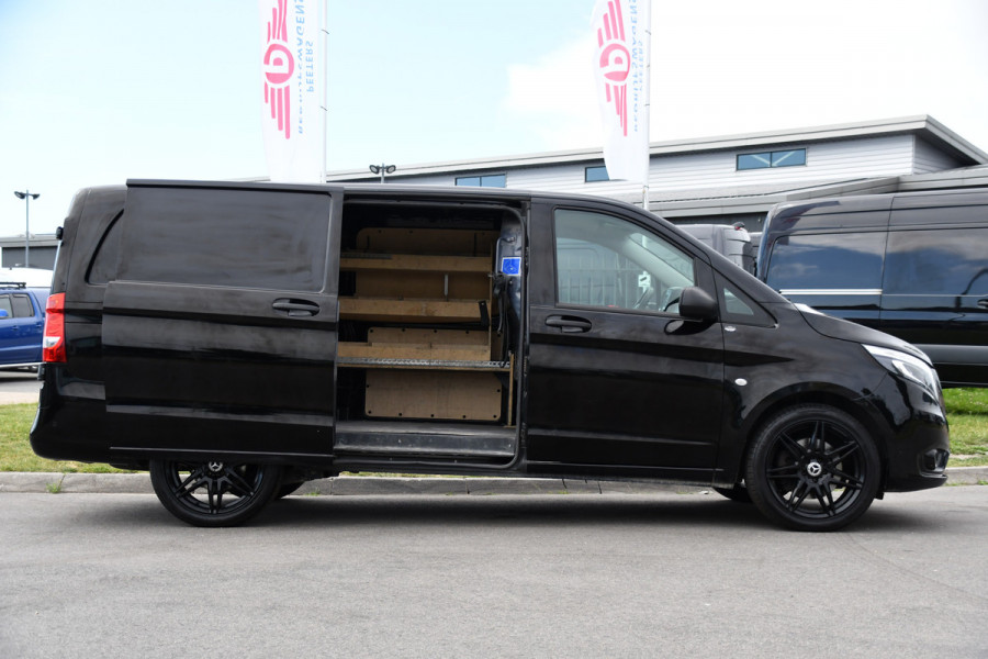 Mercedes-Benz Vito 119 CDI L2 Black Edition Camera, Cruise, LED, 190pk, Automaat, Leder, Trekhaak, Multimedia, Stoelverwarming, Uniek!