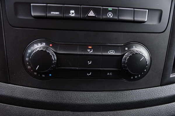 Mercedes-Benz Vito 119 CDI L2 Black Edition Camera, Cruise, LED, 190pk, Automaat, Leder, Trekhaak, Multimedia, Stoelverwarming, Uniek!