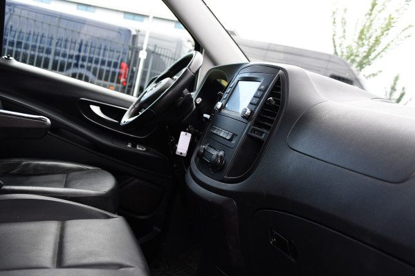 Mercedes-Benz Vito 119 CDI L2 Black Edition Camera, Cruise, LED, 190pk, Automaat, Leder, Trekhaak, Multimedia, Stoelverwarming, Uniek!