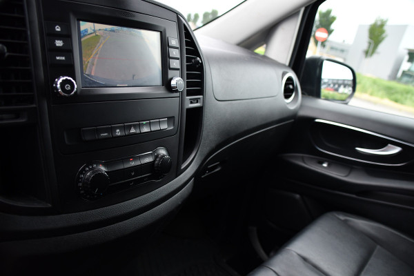 Mercedes-Benz Vito 119 CDI L2 Black Edition Camera, Cruise, LED, 190pk, Automaat, Leder, Trekhaak, Multimedia, Stoelverwarming, Uniek!