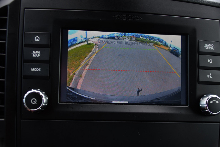 Mercedes-Benz Vito 119 CDI L2 Black Edition Camera, Cruise, LED, 190pk, Automaat, Leder, Trekhaak, Multimedia, Stoelverwarming, Uniek!
