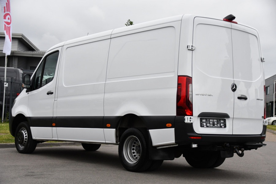 Mercedes-Benz Sprinter 519 V6 3.0 CDI L2H1 PB Edition Camera, Cruise, Carplay, 3500kg Trekhaak, LED, Mbux, Geveerde Stoel, Uniek! 319