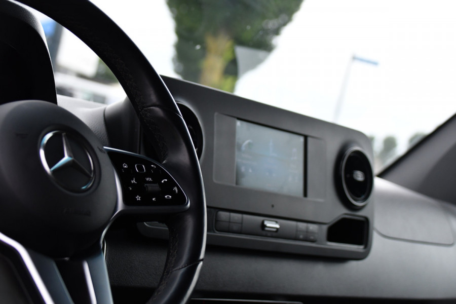 Mercedes-Benz Sprinter 519 V6 3.0 CDI L2H1 PB Edition Camera, Cruise, Carplay, 3500kg Trekhaak, LED, Mbux, Geveerde Stoel, Uniek! 319