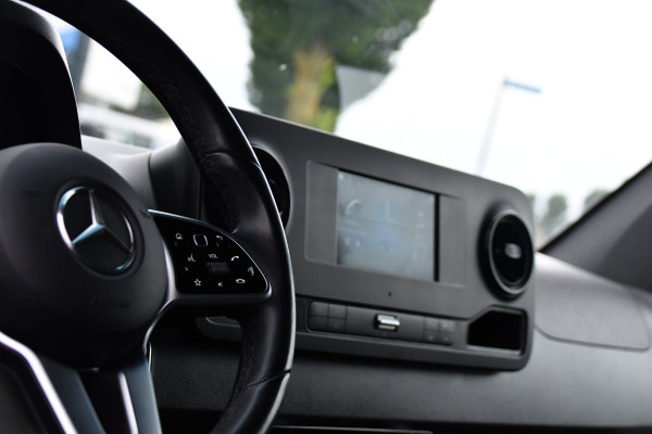 Mercedes-Benz Sprinter 519 V6 3.0 CDI L2H1 PB Edition Camera, Cruise, Carplay, 3500kg Trekhaak, LED, Mbux, Geveerde Stoel, Uniek! 319