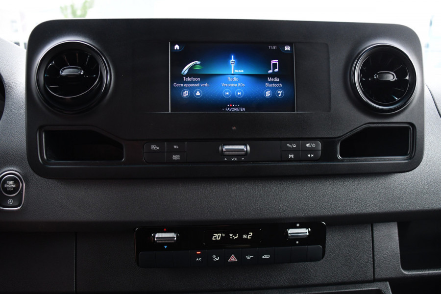 Mercedes-Benz Sprinter 519 V6 3.0 CDI L2H1 PB Edition Camera, Cruise, Carplay, 3500kg Trekhaak, LED, Mbux, Geveerde Stoel, Uniek! 319