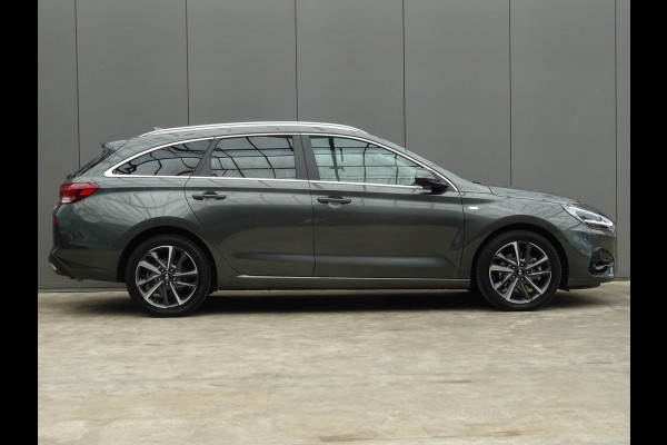 Hyundai i30 Wagon 1.5 T-GDi MHEV Premium * 161 PK * LUXE UITV. !!