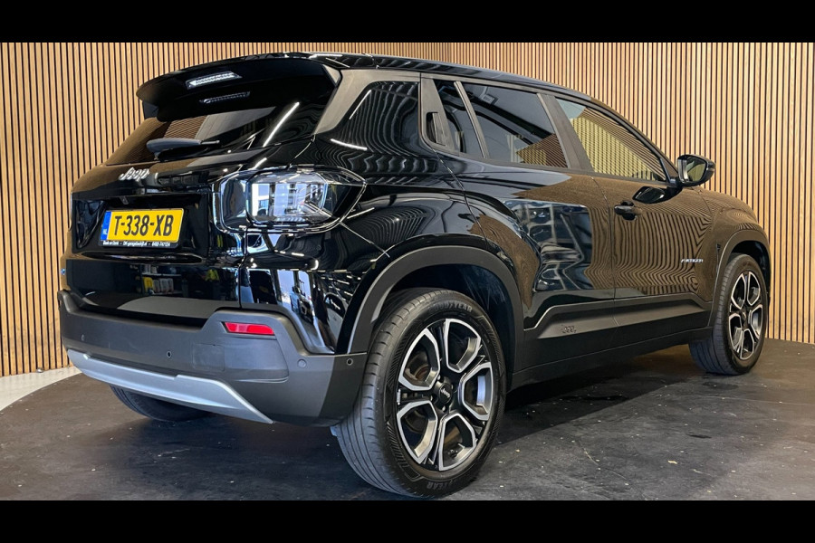 Jeep Avenger 54 kWh|95% SOH|BLACK EDITION|ELEK.A-KLEP|ACC|CAMERA|CARPLAY|ANDROID AUTO|STOELVERW.|PDC V+A|LMV|NAP|NL-AUTO|INCL.BTW|