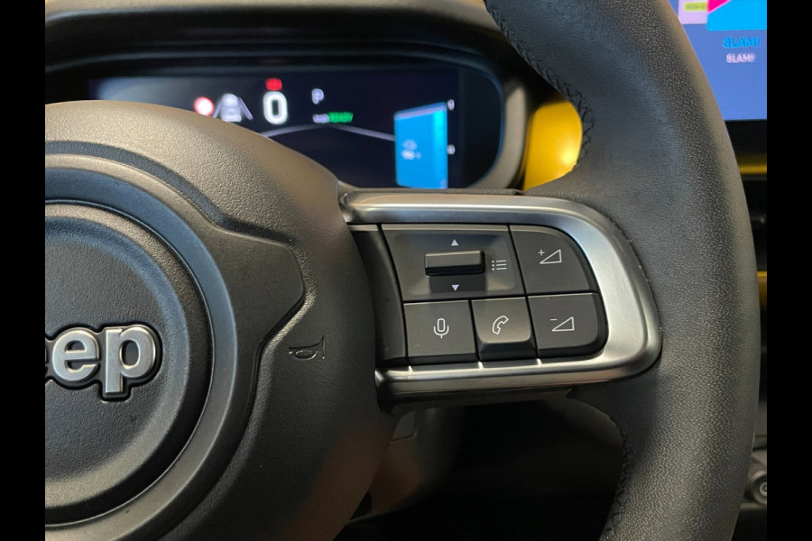 Jeep Avenger 54 kWh|95% SOH|BLACK EDITION|ELEK.A-KLEP|ACC|CAMERA|CARPLAY|ANDROID AUTO|STOELVERW.|PDC V+A|LMV|NAP|NL-AUTO|INCL.BTW|