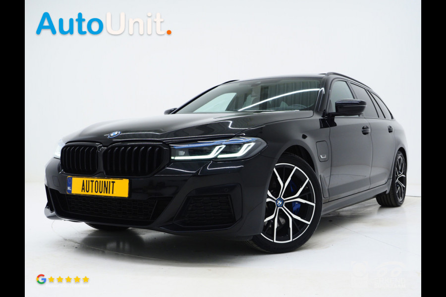 BMW 5 Serie Touring 530e M Sport Shadow Line | Panoramadak | Leder | LaserLED | HUD | Keyless | Sfeerlicht | Camera | Dodehoek