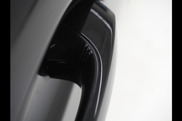 BMW 5 Serie Touring 530e M Sport Shadow Line | Panoramadak | Leder | LaserLED | HUD | Keyless | Sfeerlicht | Camera | Dodehoek