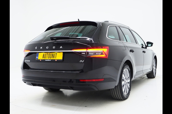 Škoda Superb Combi 1.4 TSI iV Style | Leder | Trekhaak | 360 | Massage | Stoelkoeling | Keyless | Virtual | Sfeerlicht