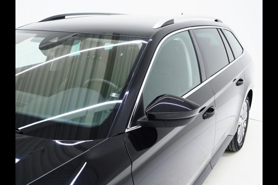 Škoda Superb Combi 1.4 TSI iV Style | Leder | Trekhaak | 360 | Massage | Stoelkoeling | Keyless | Virtual | Sfeerlicht