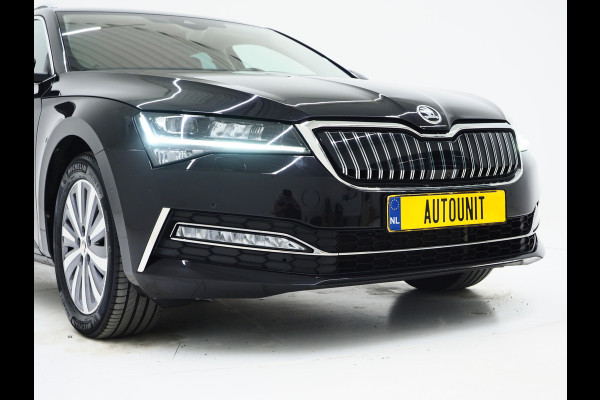 Škoda Superb Combi 1.4 TSI iV Style | Leder | Trekhaak | 360 | Massage | Stoelkoeling | Keyless | Virtual | Sfeerlicht