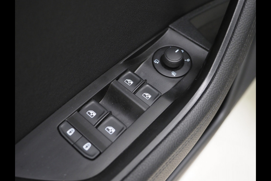 Škoda Superb Combi 1.4 TSI iV Style | Leder | Trekhaak | 360 | Massage | Stoelkoeling | Keyless | Virtual | Sfeerlicht