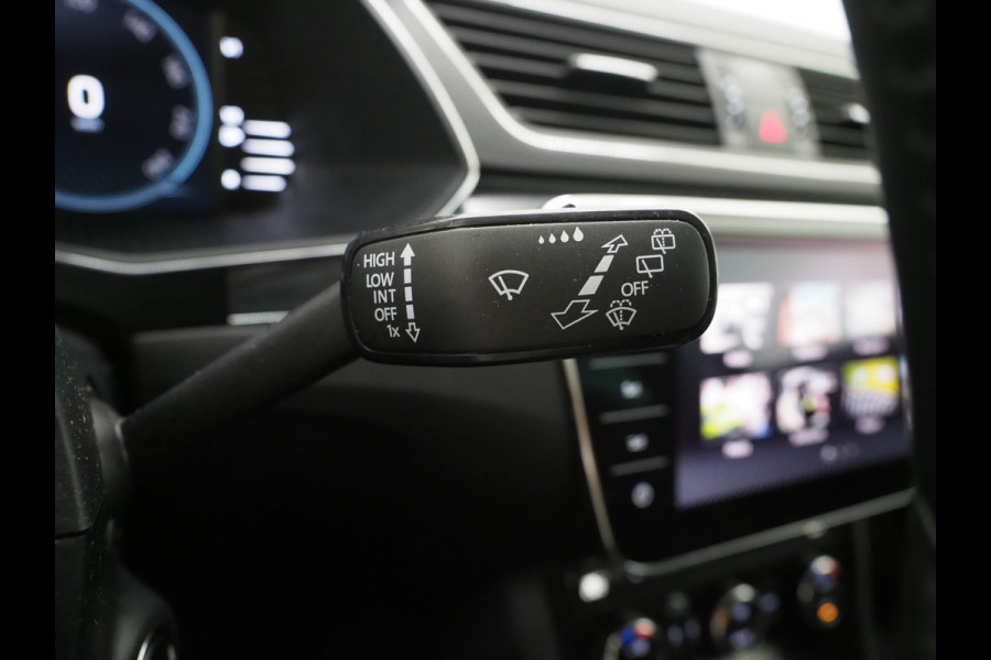 Škoda Superb Combi 1.4 TSI iV Style | Leder | Trekhaak | 360 | Massage | Stoelkoeling | Keyless | Virtual | Sfeerlicht
