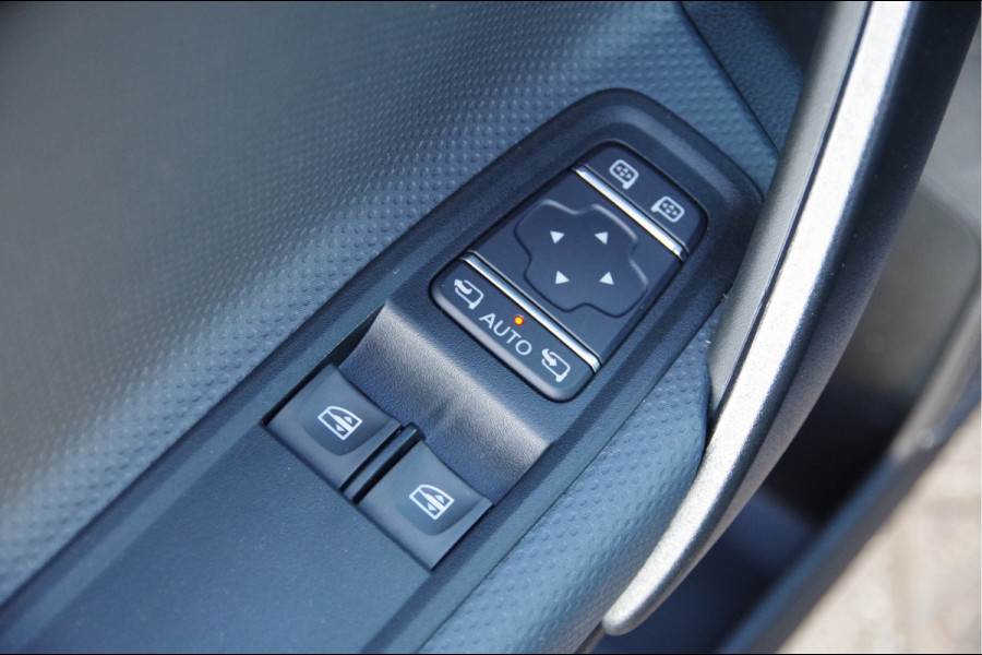 Mercedes-Benz Citan 112 CDI L1 3-ZITS, LED, CAMERA, NAVI, CRUISE, CLIMA