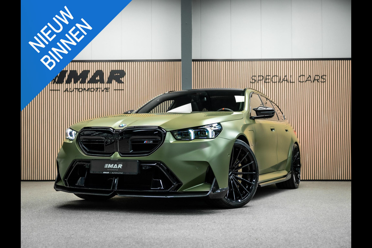 BMW 5 Serie Touring M5 Unieke kleur, Vossen 23/22 inch,Akrapovic, Carbon pack rondom