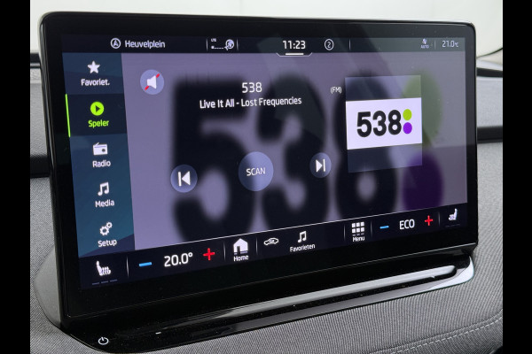 Škoda ENYAQ iV 60 SOH 92% Warmtepomp Panoramadak Adap.Cruise 3-Zone Stoelverwarming Keyless advanced Ecc Pdc Android Auto Apple Carplay Privacy Glas Lmv Led Isofix Lane Assist Verkeersbord herkenning 1e Eigenaar Dealeronderhouden Origineel Nederlandse Auto