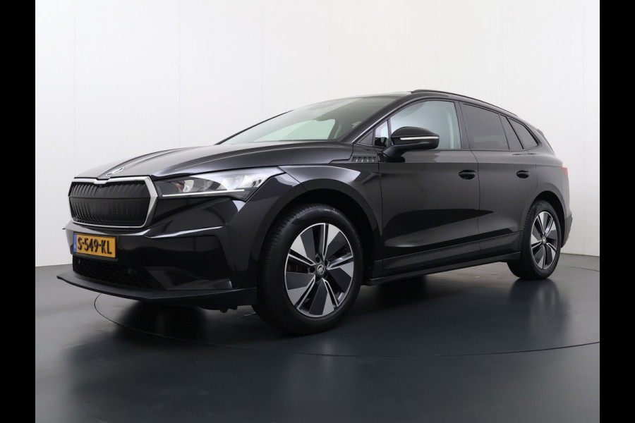 Škoda ENYAQ iV 60 SOH 92% Warmtepomp Panoramadak Adap.Cruise 3-Zone Stoelverwarming Keyless advanced Ecc Pdc Android Auto Apple Carplay Privacy Glas Lmv Led Isofix Lane Assist Verkeersbord herkenning 1e Eigenaar Dealeronderhouden Origineel Nederlandse Auto