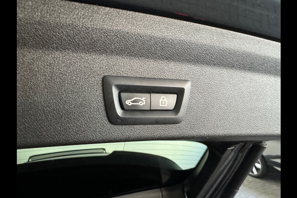 BMW 1-serie M135i xDrive High Executive Edition Pano|HuD|H/K