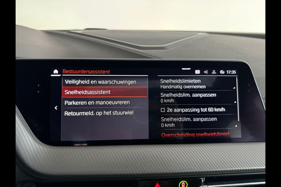 BMW 1-serie M135i xDrive High Executive Edition Pano|HuD|H/K