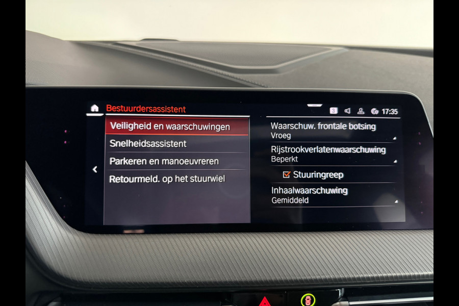 BMW 1-serie M135i xDrive High Executive Edition Pano|HuD|H/K