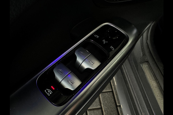Mercedes-Benz C-Klasse Estate 300 e AMG Pano|Keyless|Sfeer