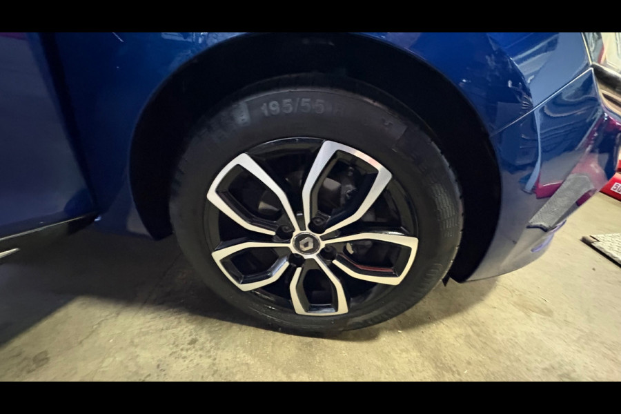 Renault Clio 0.9 TCe Intens * LED * LMV *