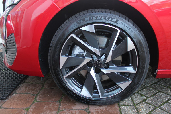 Peugeot 308 1.2 Hybrid 145PK AUTOMAAT ALLURE | AGR STOEL | STOEL EN STUUR VEWARMING | KEYLESS ENTRY/START | DRAADLOZE APPLE CARPLAY/ANDROID AUTO | NAVIGATIE | CLIMATE CONTROL | LICHTMETALEN VELGEN 17" | LED KOPLAMPEN | ACHTERUITRIJCAMERAA | ADAPTIVE CRUISE CONTROL | DRAADLOZE TELEFOONLADER |