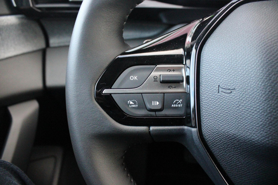 Peugeot 308 1.2 Hybrid 145PK AUTOMAAT ALLURE | AGR STOEL | STOEL EN STUUR VEWARMING | KEYLESS ENTRY/START | DRAADLOZE APPLE CARPLAY/ANDROID AUTO | NAVIGATIE | CLIMATE CONTROL | LICHTMETALEN VELGEN 17" | LED KOPLAMPEN | ACHTERUITRIJCAMERAA | ADAPTIVE CRUISE CONTROL | DRAADLOZE TELEFOONLADER |