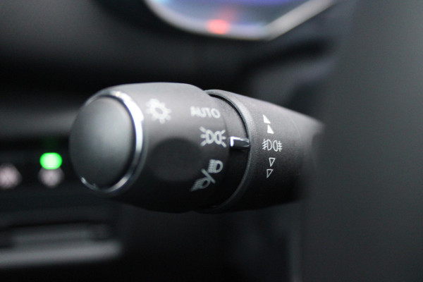 Citroën C5 Aircross 1.6 225PK Plug-in Hybrid FEEL | NAVIGATIE | ACHTERUITRIJ CAMERA | DODEHOEKDETECTIE | APPLE CARPLAY/ANDROID AUTO |  CLIMATE CONTROL | DAB RADIO | ADAPTIVE CRUISE CONTROL | VERSTELBARE ACHTERSTOELEN | LANE-ASSIST |