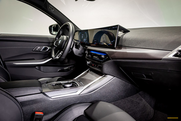 BMW 3 Serie Touring 330e xDrive|M-sport|Fiscaal aantrekkelijk