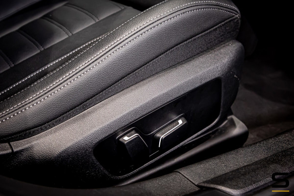 BMW 3 Serie Touring 330e xDrive|M-sport|Fiscaal aantrekkelijk