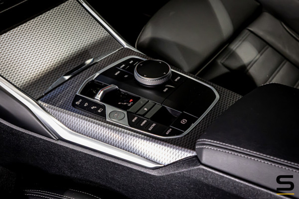 BMW 3 Serie Touring 330e xDrive|M-sport|Fiscaal aantrekkelijk