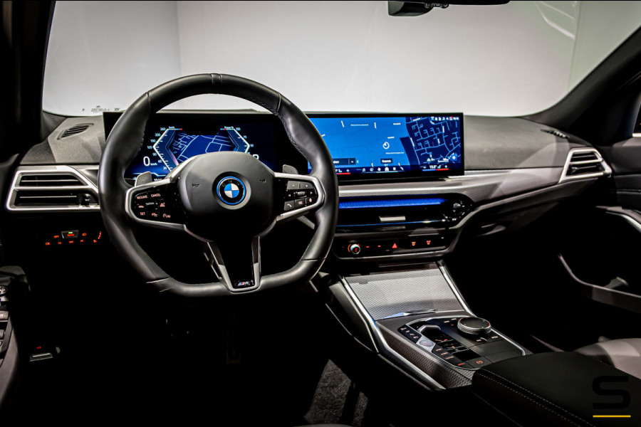BMW 3 Serie Touring 330e xDrive|M-sport|Fiscaal aantrekkelijk