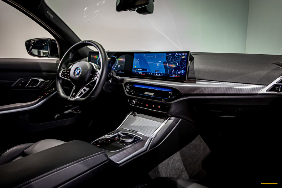 BMW 3 Serie Touring 330e xDrive|M-sport|Fiscaal aantrekkelijk