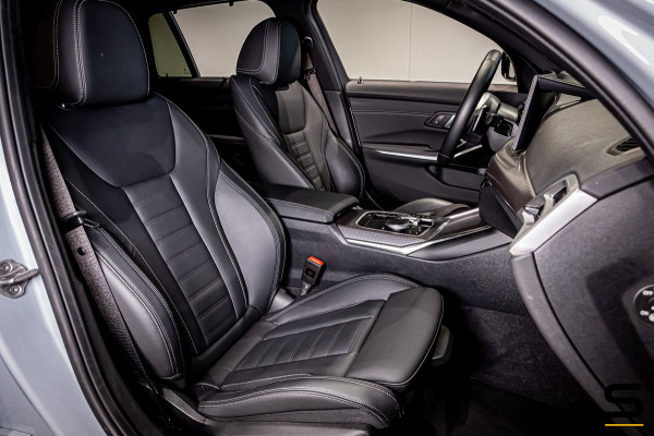 BMW 3 Serie Touring 330e xDrive|M-sport|Fiscaal aantrekkelijk