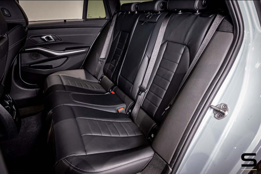 BMW 3 Serie Touring 330e xDrive|M-sport|Fiscaal aantrekkelijk