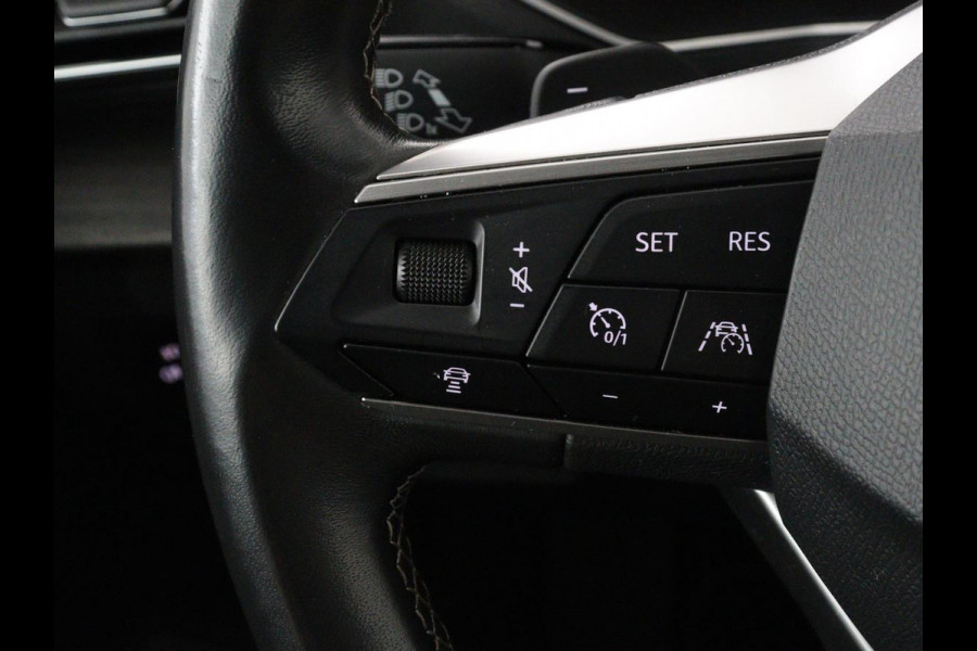 Seat Tarraco 1.4 TSI e-Hybrid PHEV Xcellence | SOH 87,3% | SOH 87,3% | Panoramadak | Trekhaak | Adaptive cruise | Carplay | 360 Camera | Navigatie | Climate control | DAB+ | Full LED | Park assist