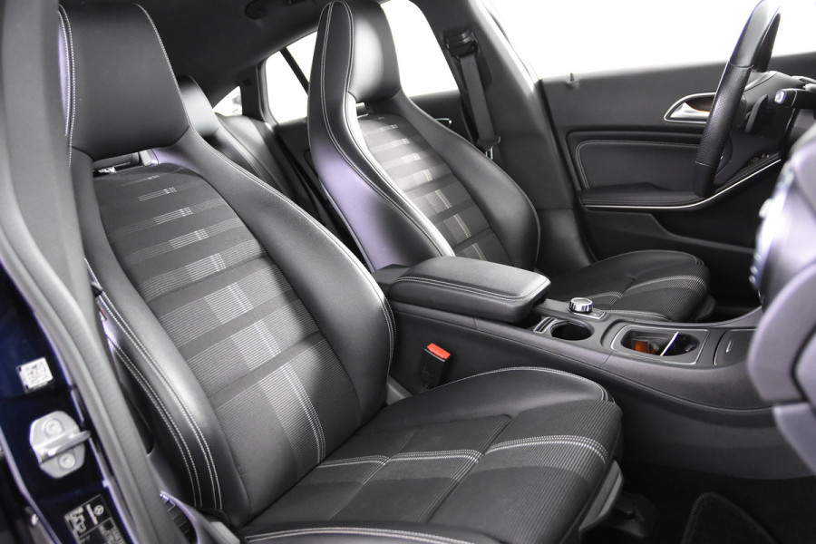 Mercedes-Benz CLA-Klasse Shooting Brake 180 AMG *Leer*Navigatie*