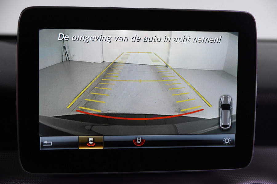 Mercedes-Benz CLA-Klasse Shooting Brake 180 AMG *Leer*Navigatie*