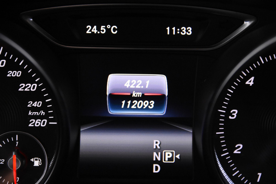 Mercedes-Benz CLA-Klasse Shooting Brake 180 AMG *Leer*Navigatie*