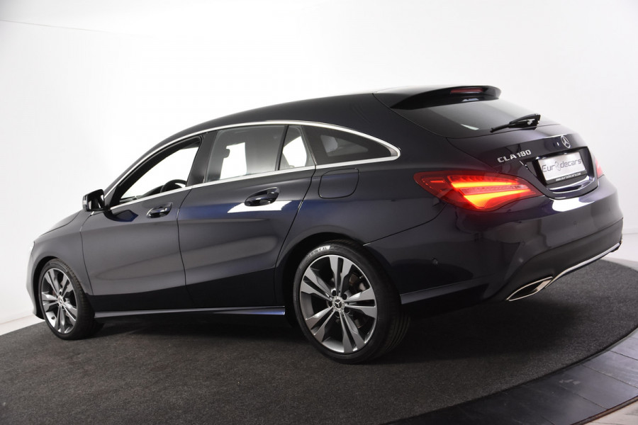 Mercedes-Benz CLA-Klasse Shooting Brake 180 AMG *Leer*Navigatie*
