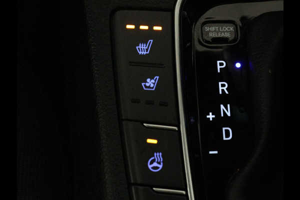 Hyundai i30 Wagon 1.5 T-GDi MHEV Premium Sky | Panoramadak | Stoel & Sturverwarming | Stoelkoeling | Camera | Adaptive cruise | Navigatie | Carplay | DAB+ | Climate control | Full LED
