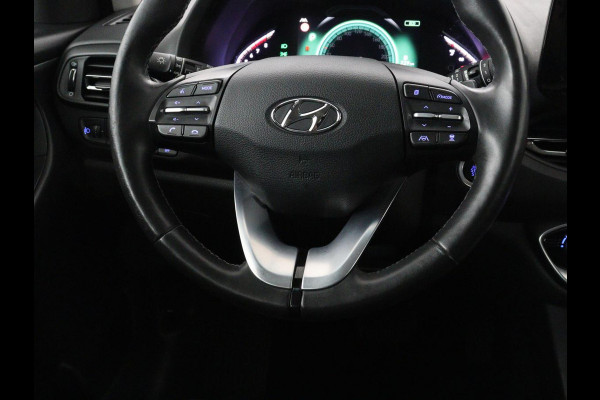 Hyundai i30 Wagon 1.5 T-GDi MHEV Premium Sky | Panoramadak | Stoel & Sturverwarming | Stoelkoeling | Camera | Adaptive cruise | Navigatie | Carplay | DAB+ | Climate control | Full LED