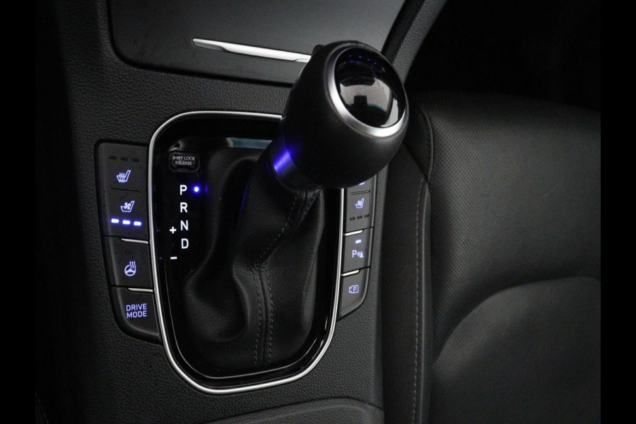 Hyundai i30 Wagon 1.5 T-GDi MHEV Premium Sky | Panoramadak | Stoel & Sturverwarming | Stoelkoeling | Camera | Adaptive cruise | Navigatie | Carplay | DAB+ | Climate control | Full LED