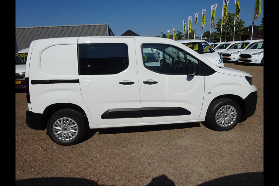 Peugeot Partner 1.2 PureTech Pro BENZINE AIRCO NAVI CRUISE CONTROL PDC SCHUIFDEUR