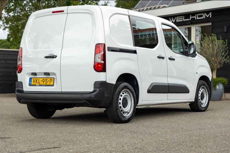 Peugeot Partner 1.2 PureTech Premium Airco I Parkeersensoren I Cruise control I Navigatie I Benzine I Android I CarPlay I NAP