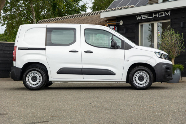 Peugeot Partner 1.2 PureTech Premium Airco I Parkeersensoren I Cruise control I Navigatie I Benzine I Android I CarPlay I NAP